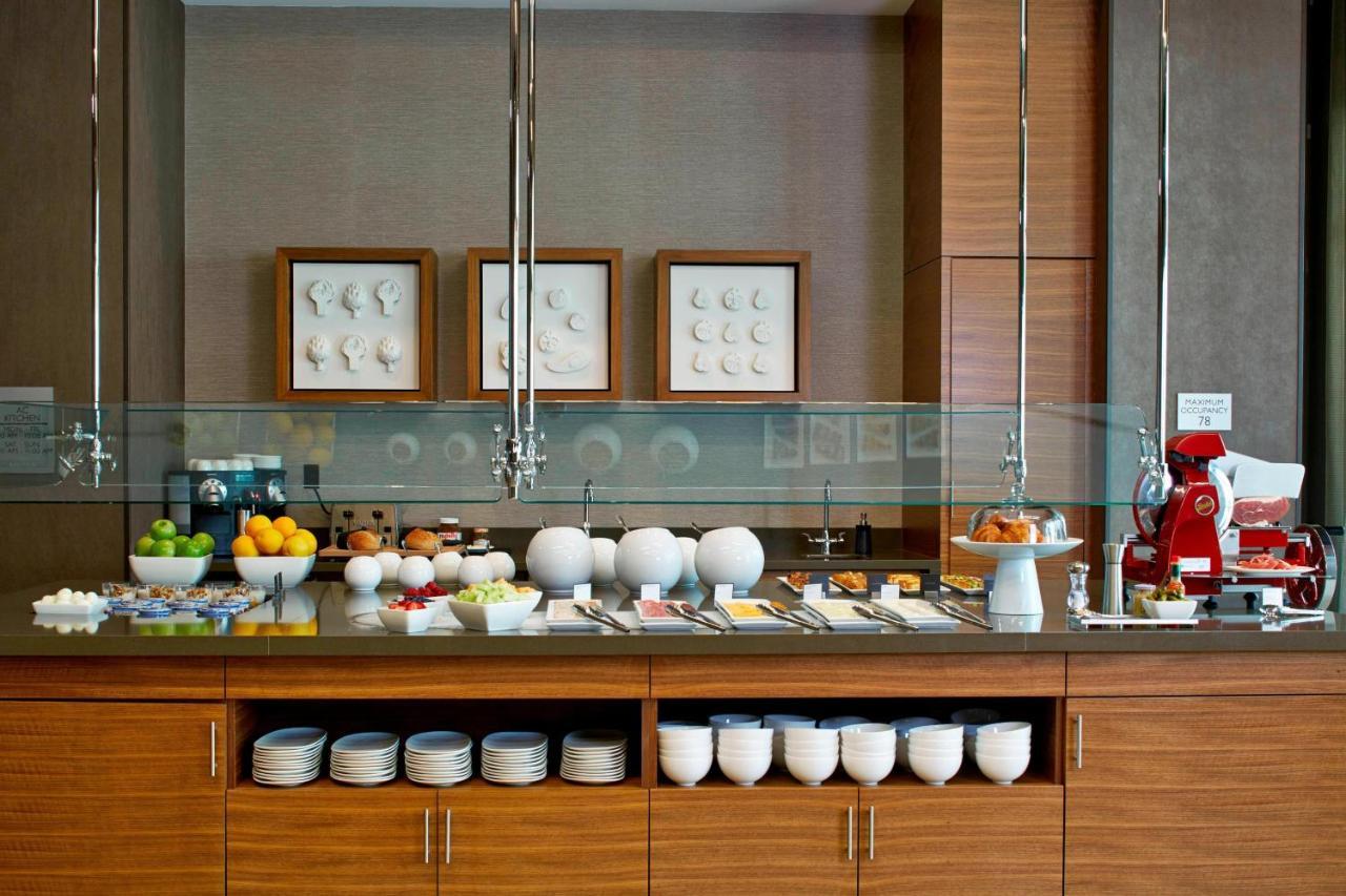 Ac By Marriott Buckhead At Phipps Plaza Hotel 4*