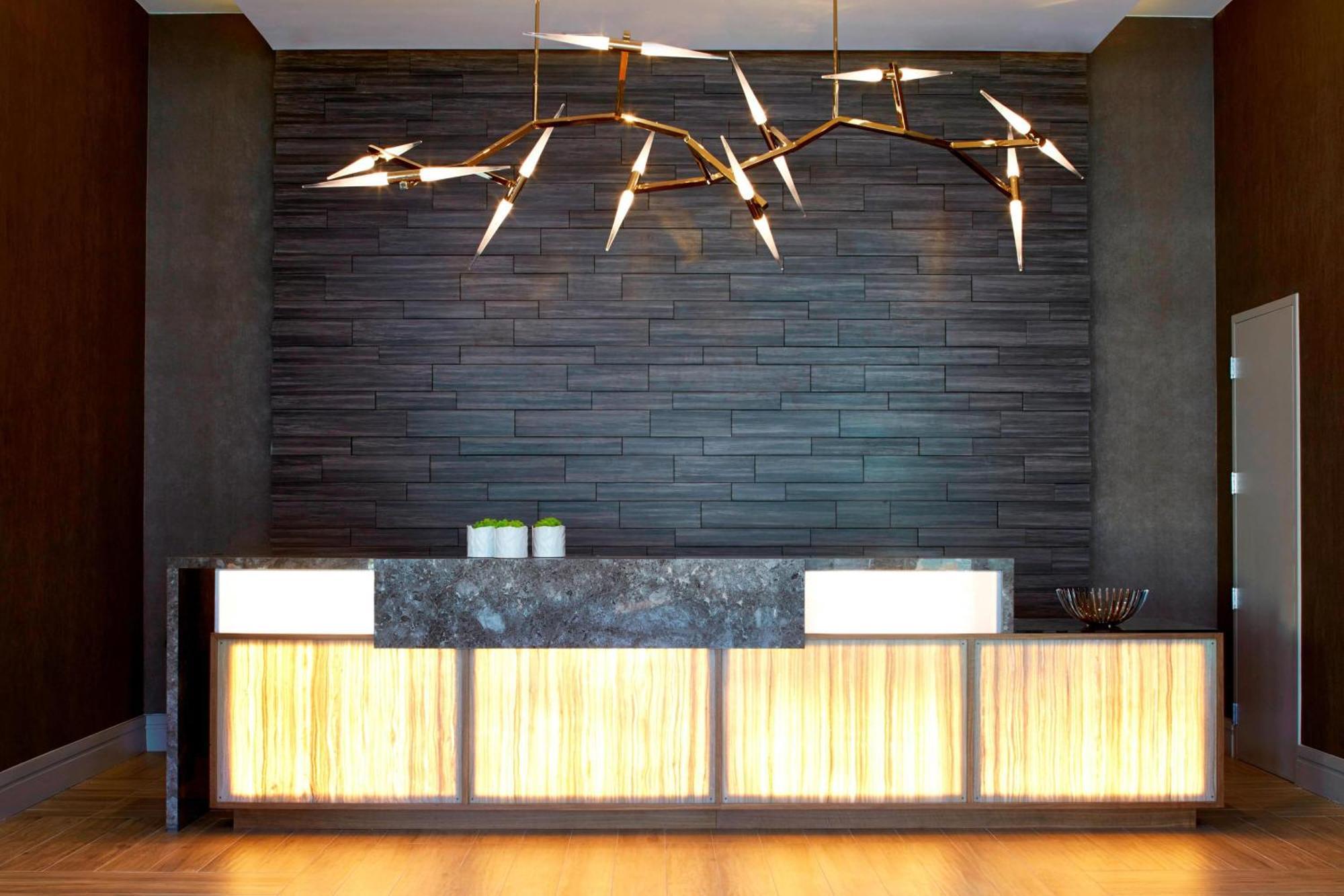Ac By Marriott Buckhead At Phipps Plaza 4*