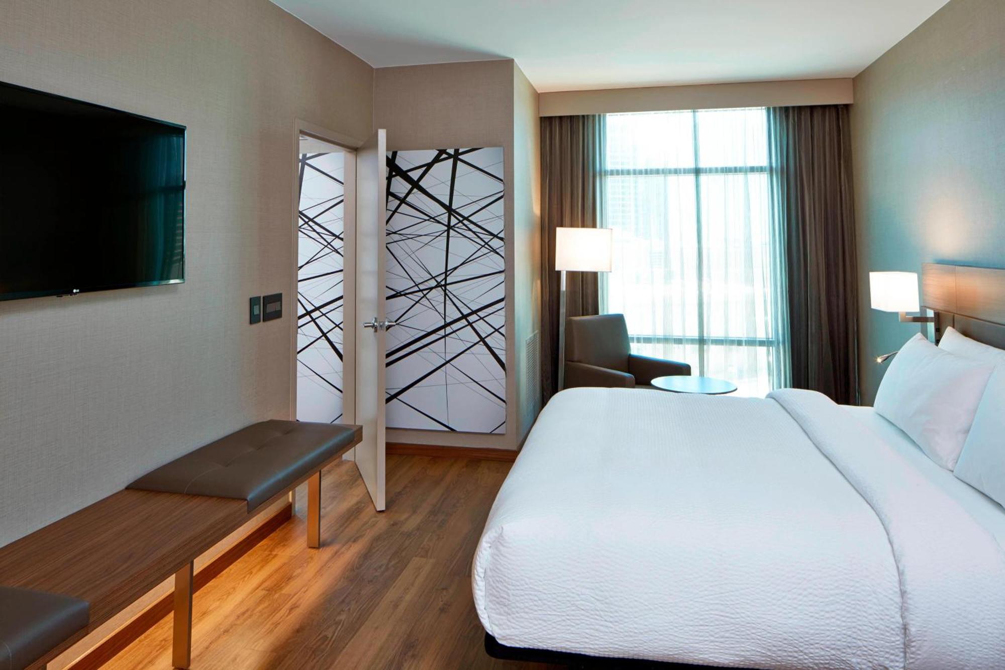 Hotel Ac By Marriott Buckhead At Phipps Plaza